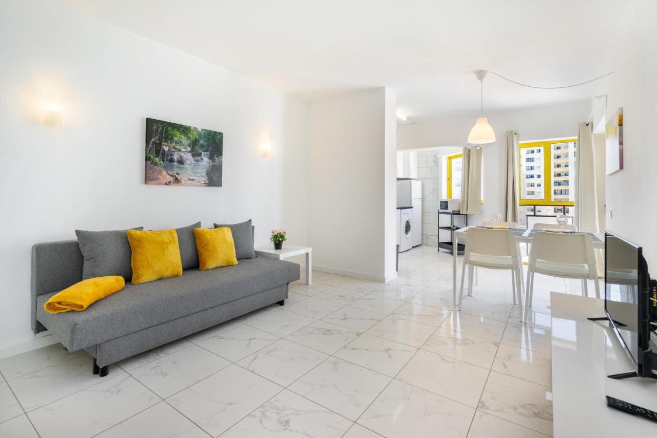 Da Rocha, Clube Da Rocha, Bloco I, Wifi Gratuito, Ar Condicionado, By Ig Appartement