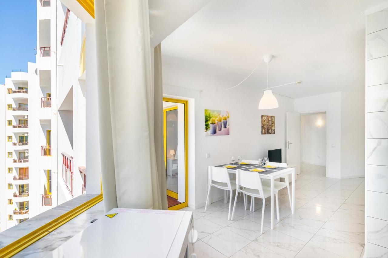Apartment Da Rocha, Clube Da Rocha, Bloco I, Wifi Gratuito, Ar Condicionado, By Ig *