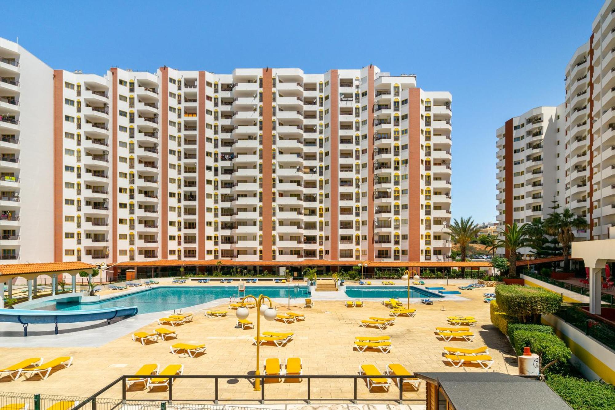 Da Rocha, Clube Da Rocha, Bloco I, Wifi Gratuito, Ar Condicionado, By Ig Apartment *